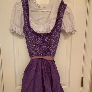 Oktoberfest Dirndl Outfit.